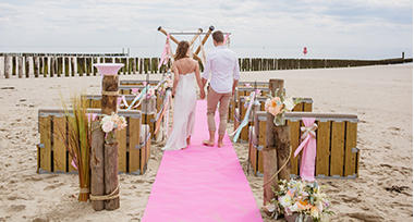 Opzet van een trouwerij op het strand van Westkapelle